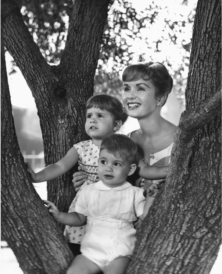 Me and My Girls O n September 26 1955 twenty-three-year-old movie star - photo 1