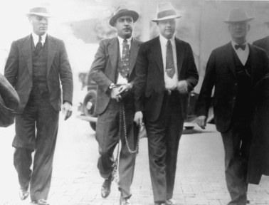 George Machine Gun Kelly surrounded by the law Oklahoma City Oklahoma 1933 - photo 14