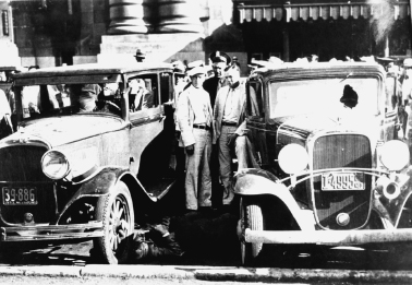 Scene at Union Station following the massacre The 1932 Chevrolet at right - photo 21