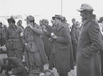 Italian prisoners in captivity after the battle Most had been left behind - photo 5