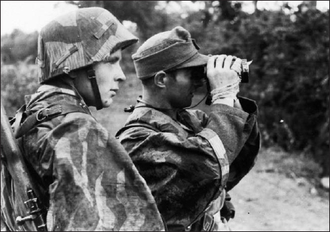 Panzergrenadiers of Battlegroup von Luck from 21st Panzer Division on the - photo 8