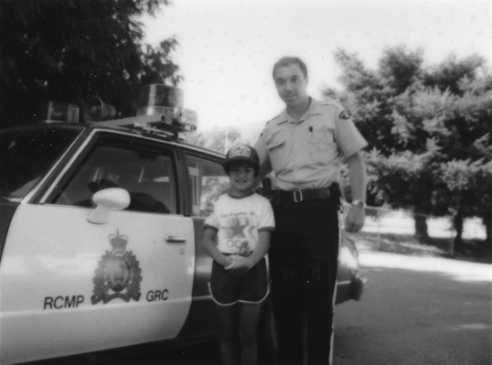 While visiting Canada with his parents this young boy from Johannesburg South - photo 3