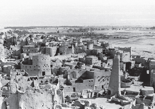 Siwa Oasis where the SAS and LRDG operated from Stirlings second-in-command - photo 6