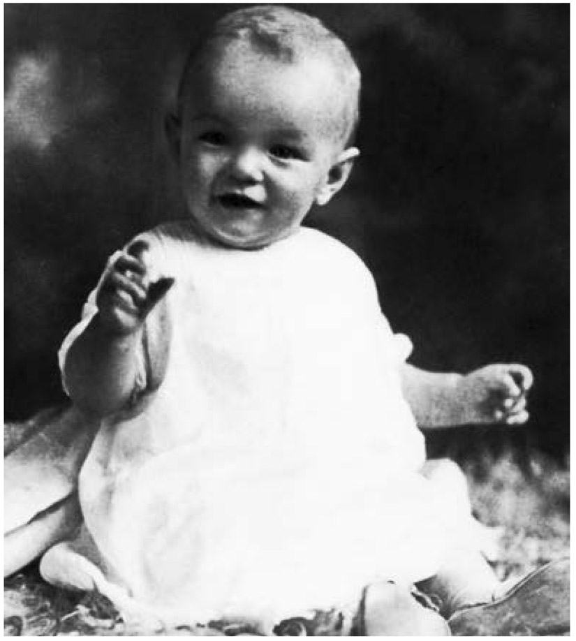 Baby Norma Jeane in 1927 She was born June 1 1926 in the Charity Ward of Los - photo 2