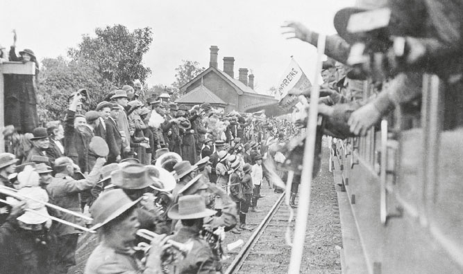 A scene repeated many times in Australia throughout the war of soldiers being - photo 4