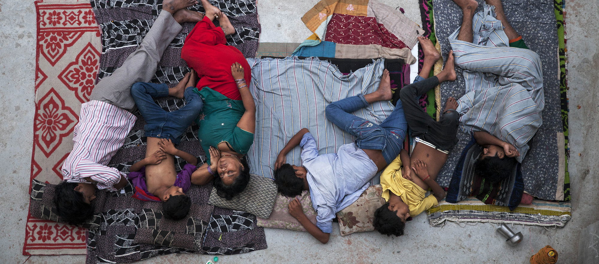 OVERHEATED Heat waves in India and Pakistan killed thousands in May-June 2015 - photo 15