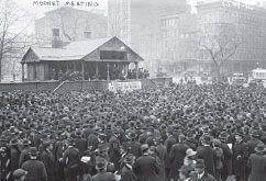 Mass meeting at Union Square in San Francisco to protest the conviction of Tom - photo 4