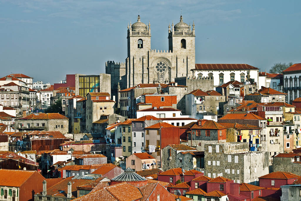 Peeter ViisimaaGetty Images Porto Top Sights Dripping with gold leaf - photo 6