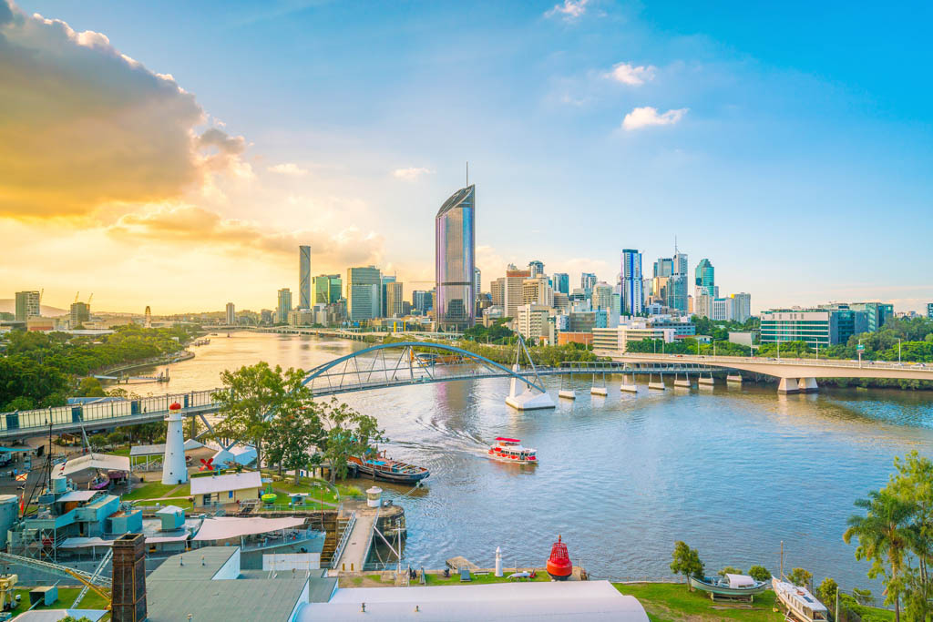 Brisbane city skyline at sunset F11PHOTOSHUTTERSTOCK Brisbane Gold - photo 5