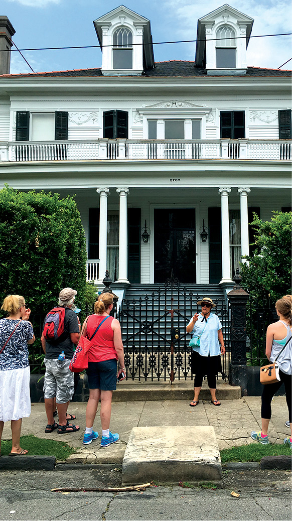 A walking tour of the Garden District in front of the house used in the film - photo 20