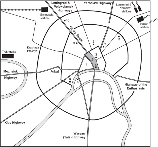 This map shows how the requirements of defence over the centuries imposed a - photo 2