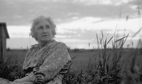 Great-Aunt June in the Midwest photographed by Marlon Brando Jr Reproduced by - photo 3
