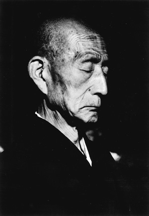 Sodo Yokoyama practicing zazen 1 In Search of a Japanese Maharshi I step - photo 4