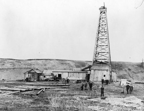 Visitors flocked to the Dingman No 1 well in Turner Valley in 1914 after the - photo 6