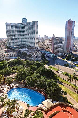 swimming pool of Hotel Nacional Vedado carpaccio de res Vedado - photo 4