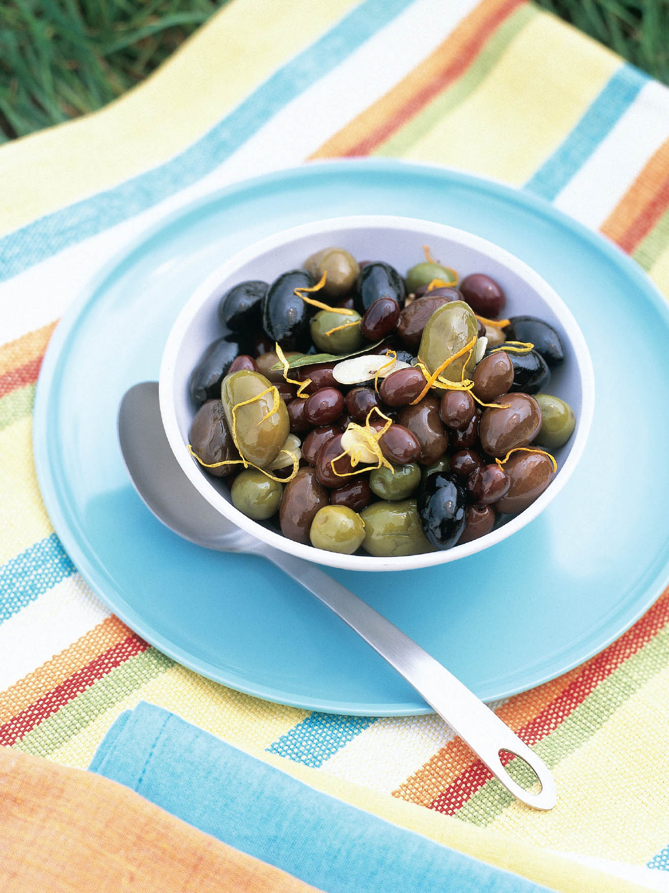 MARINATED OLIVES SERVES 6 2 cups 400 g unpitted olives a mixture of both - photo 6