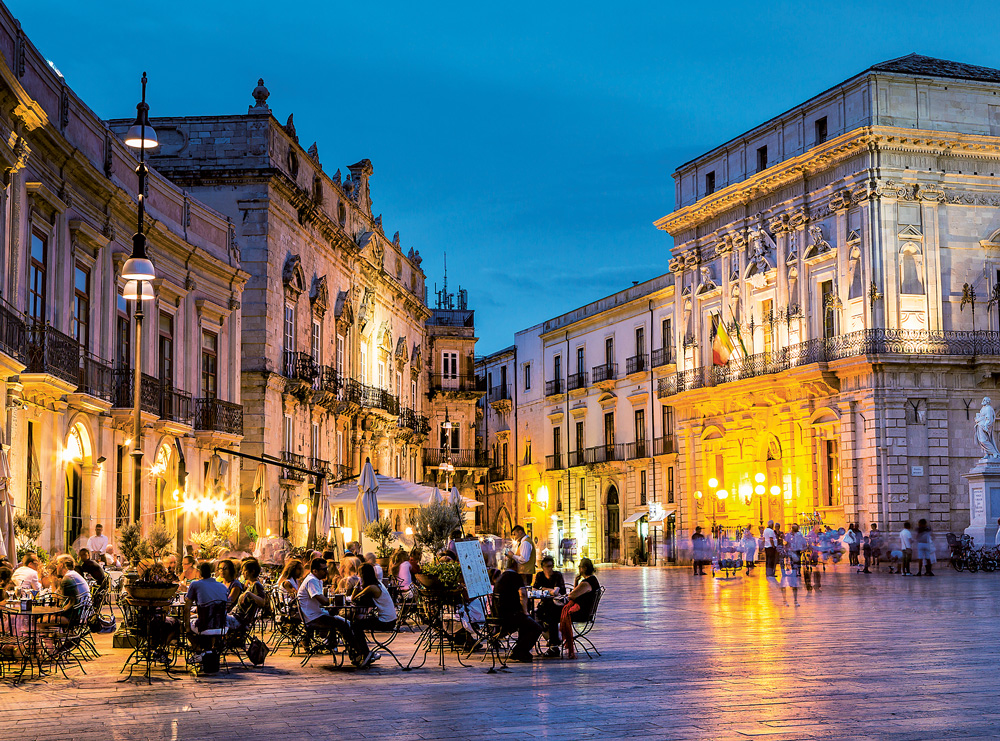 Piazza del Duomo Ortygia RICHARD IANSONGETTY IMAGES Syracuses charms - photo 6