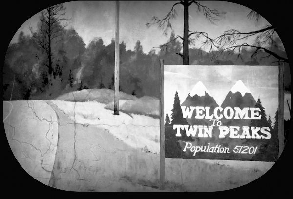 Twin Peaks - image 2