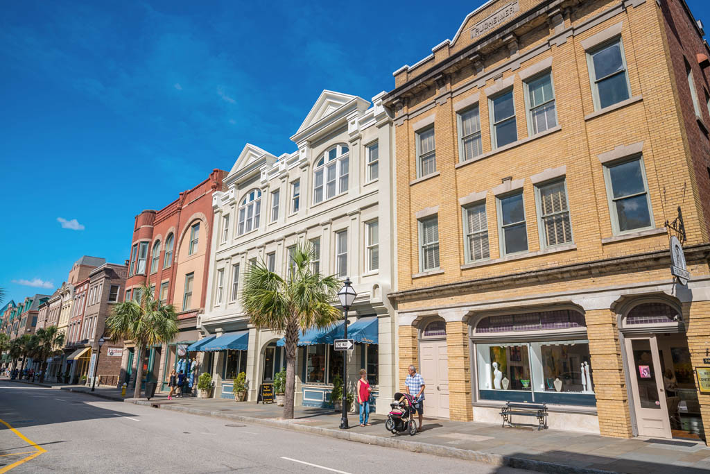 F11PHOTOSHUTTERSTOCK Charleston Savannah Top Sights Charlestons - photo 5