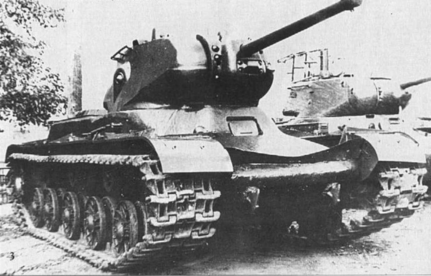 Pictures of a heavy armored tank with a high speed of movement - KV-13 - photo 3