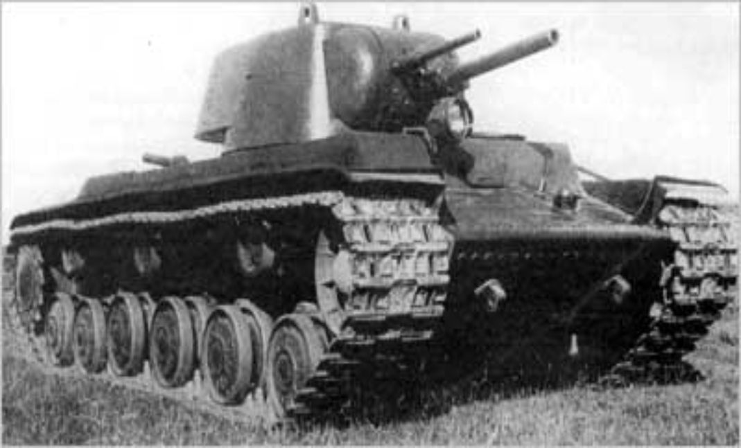 Way to KV The design of the T-35 tank with enhanced armor after the tests was - photo 4