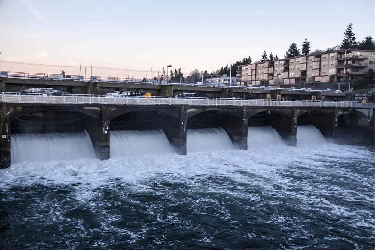 Hiram M Chittenden Locks In a remarkable feat of engineering boats and - photo 4