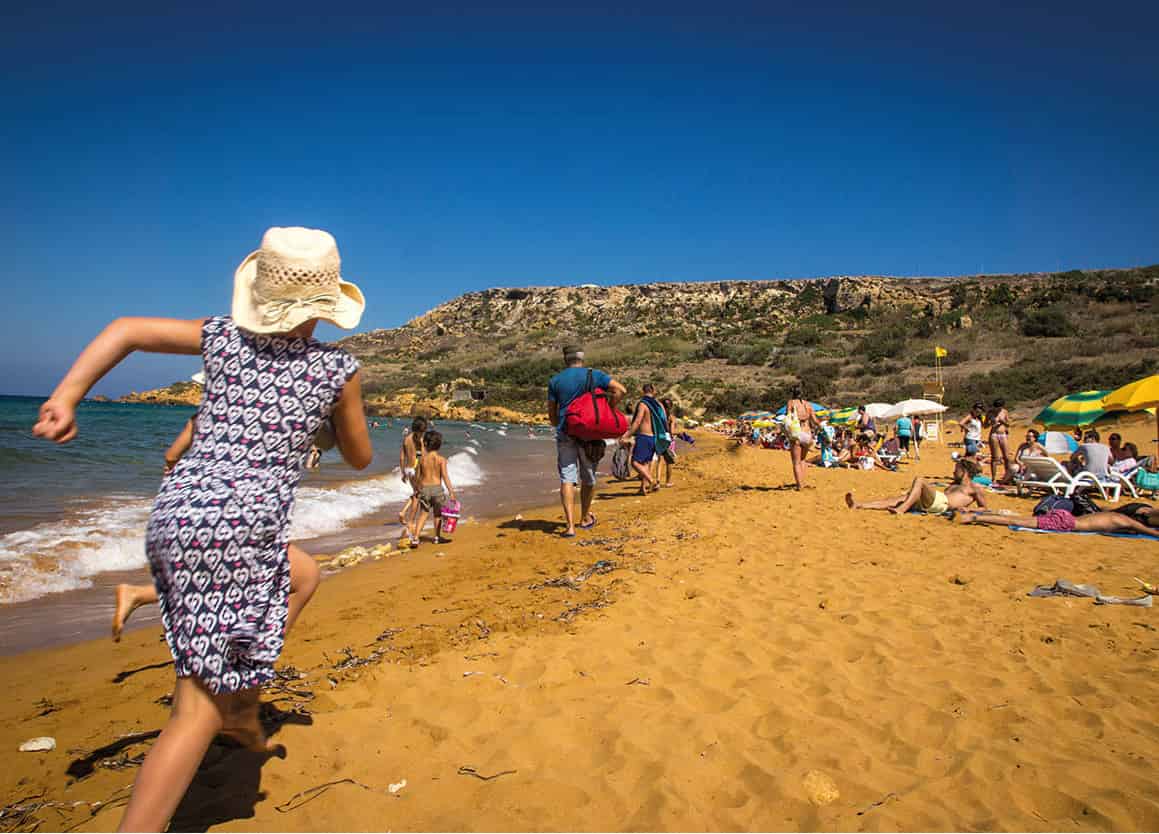 Beaches The islands have an array of rocky and sandy beaches The best are in - photo 5