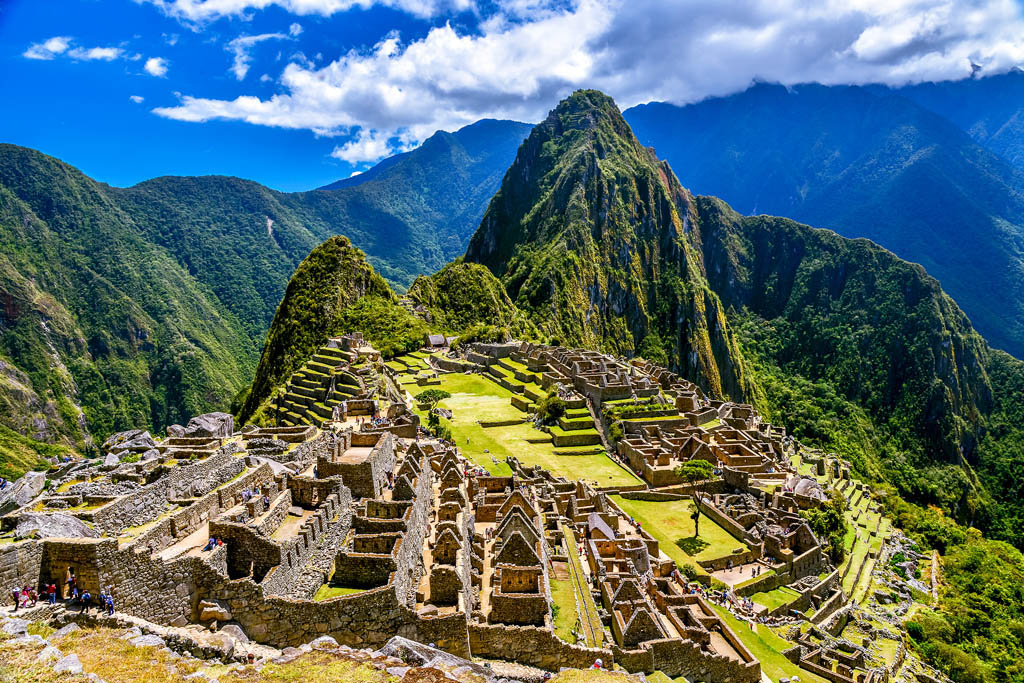 GO GA 500PX Girls dressed in traditional Peruvian clothing Machu Picchu - photo 5