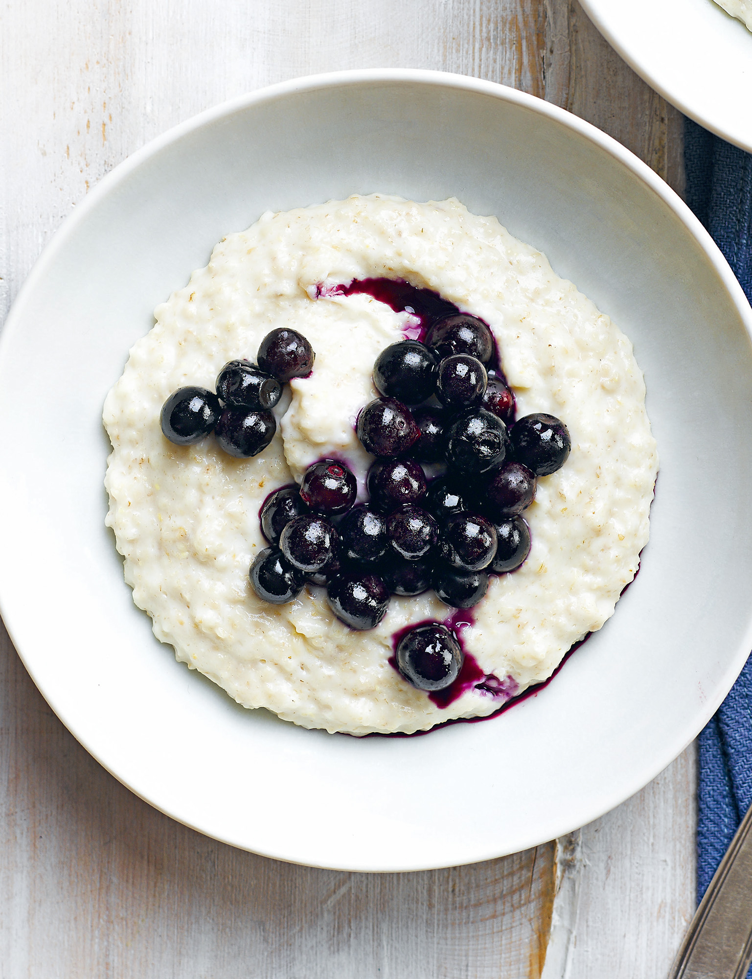 Porridge with blueberry compote Apple and linseed porridge Start the day the - photo 11