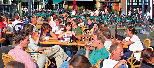 Cafe life Nieuwmarkt KEN WELSH ALAMY Strolling the Southern Canal Belt - photo 20