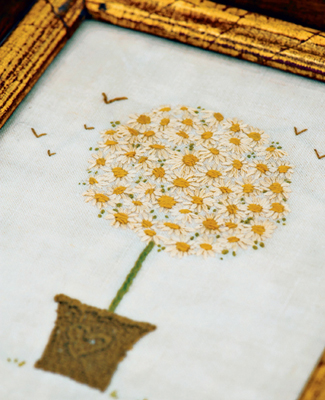 The frame suggests the embroidery For this black-and-gilt frame which was - photo 10