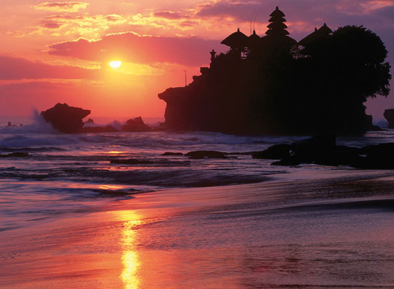 The much-photographed temple complex of Pura Tanah Lot DOUGLAS STEAKLYLONELY - photo 4