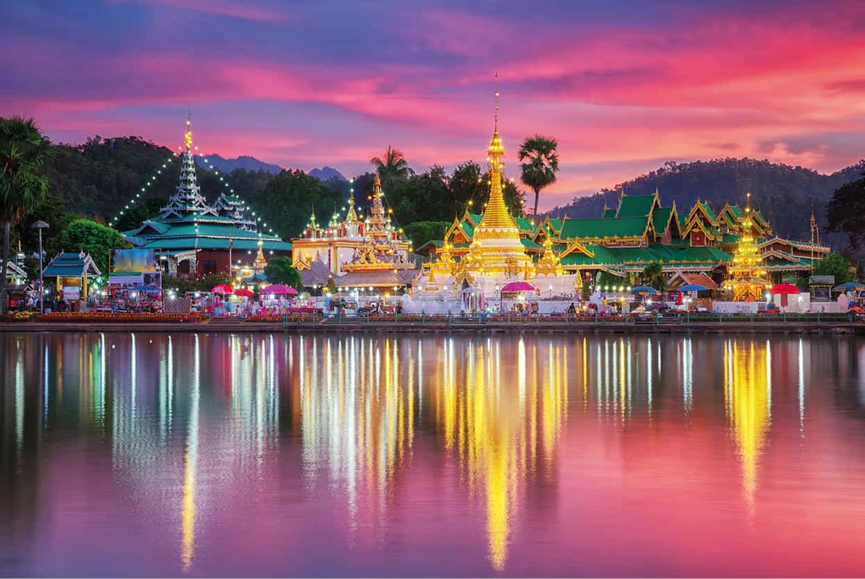 Top Attraction 2 Shutterstock Mae Hong Son This north-eastern town lies in a - photo 5