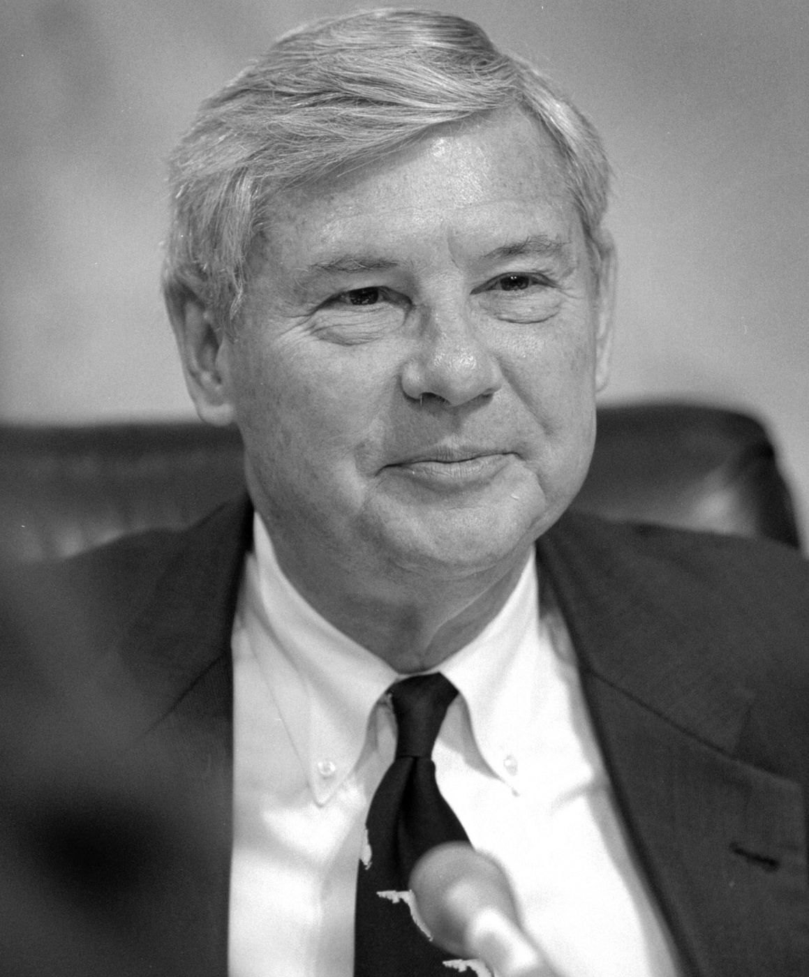 13 Senator Bob Graham the Florida Democrat who chaired the Intelligence - photo 13