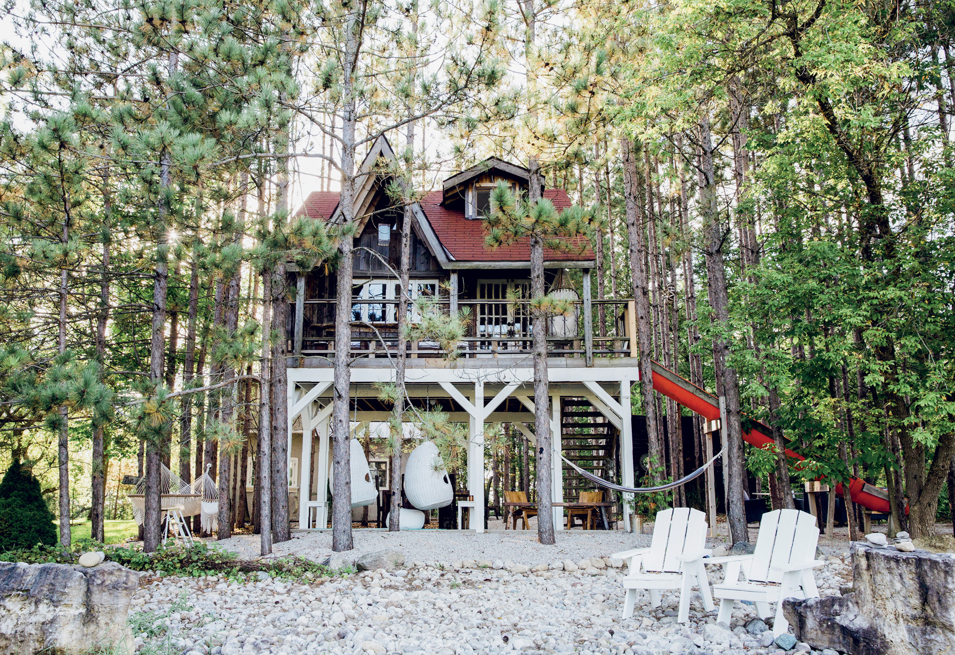 A BLOGGERS ADVENTUROUS HOME IN THE TREES With her interior design skills in - photo 12