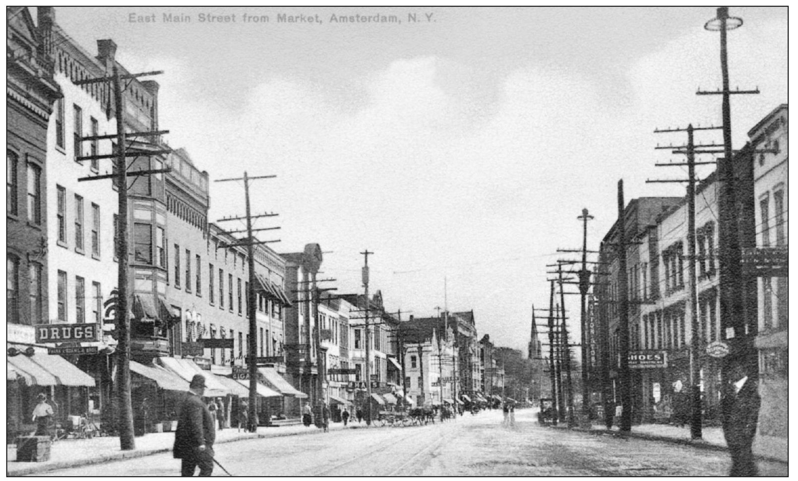 This view taken farther to the east shows a number of buildings that managed - photo 13