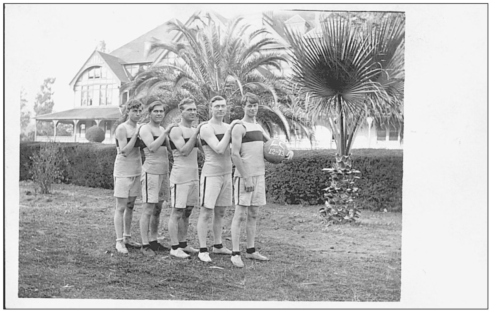 LORDSBURG COLLEGE MENS BASKETBALL TEAM 191213 From left to right are Luke - photo 14