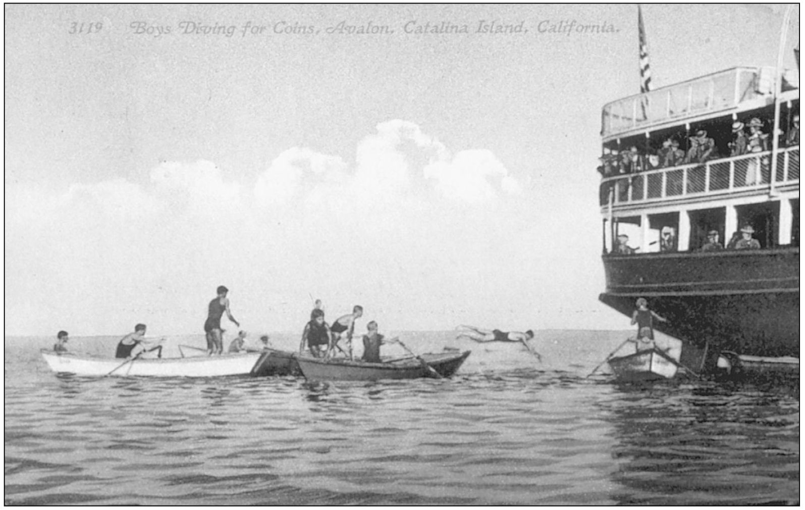 BOYS DIVING FOR COINS AVALON CATALINA ISLAND CALIFORNIA PP Edward H - photo 22