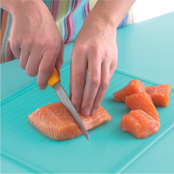 Pour the mixture into a shallow bowl and leave to cool Pre-heat the grill Cut - photo 9