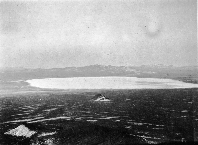 Groom Lake Nevada in 1917 Once little more than a dry lake bed in the - photo 3