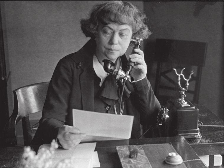 Alexandra Kollontai 18721952 c 1934 Photo by Alfred Eisenstaedt The LIFE - photo 6