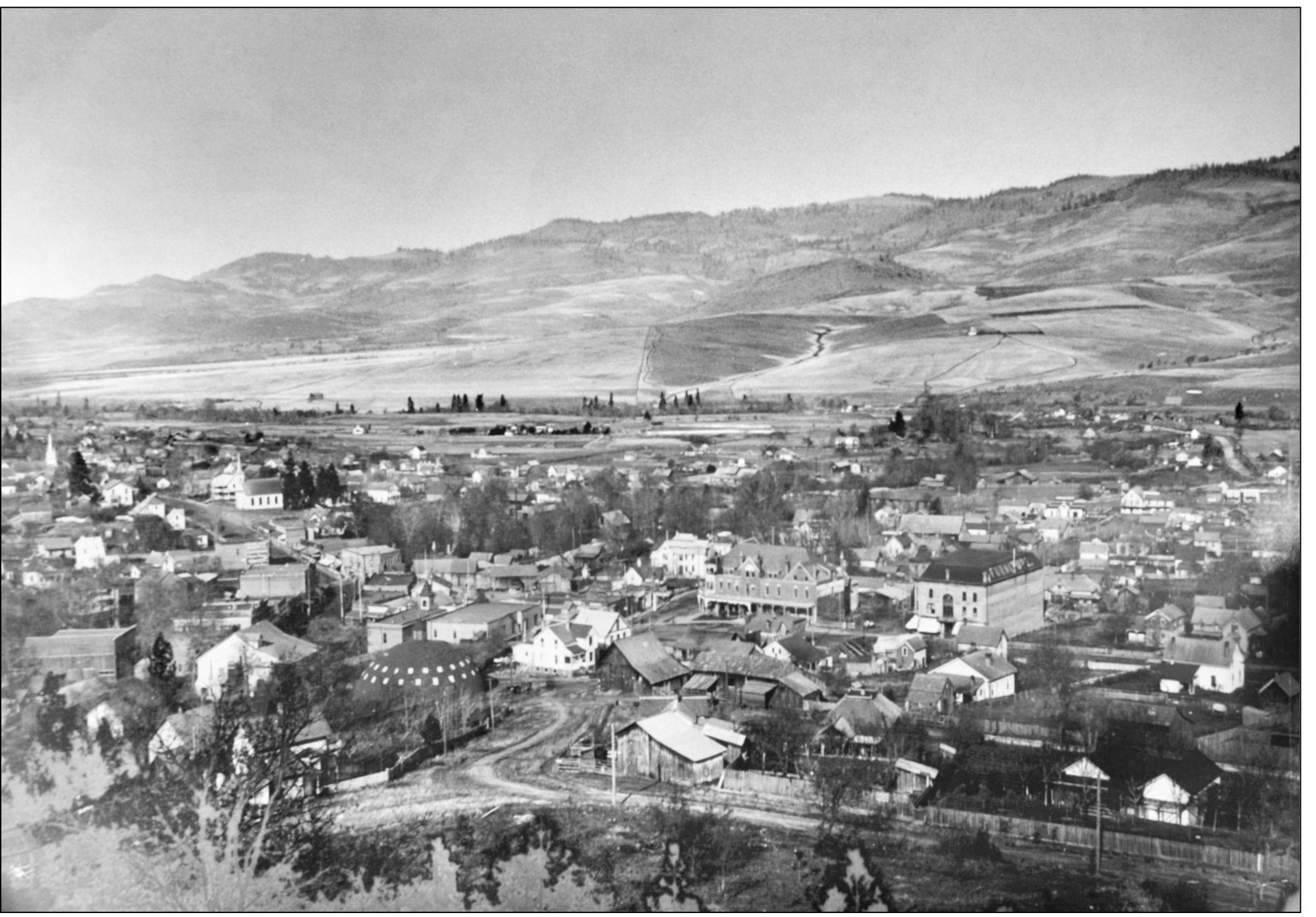 Ashland of the 1880s and 1890s was a town of roughly 900 residents The railway - photo 3