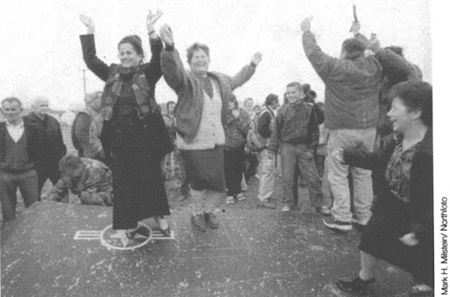 Serbs dance on the wing of a United States Sir Force F-117A stealth fighter - photo 13