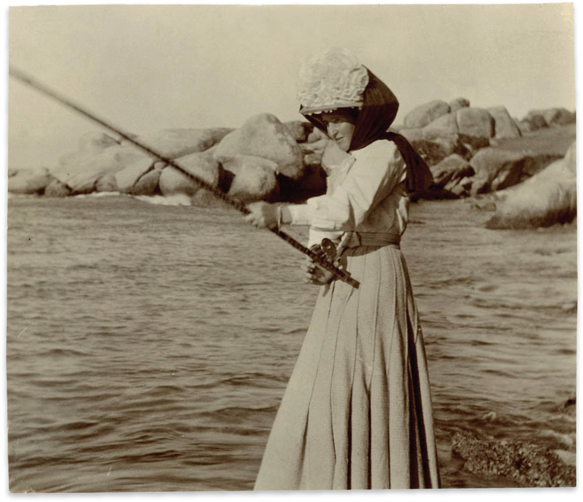 People fishing a century of photographs - photo 17