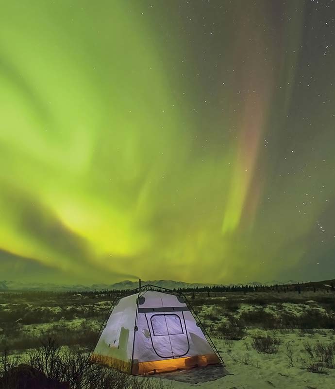 Northern Lights The dancing aurora borealis lights up Alaskas nighttime skies - photo 18