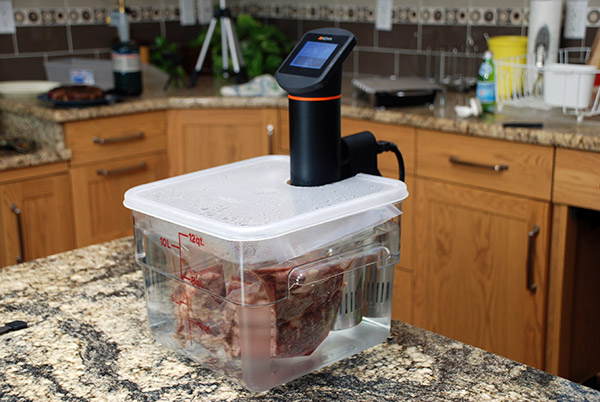 As a compromise this book offers a brief overview of how sous vide works and - photo 4