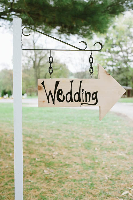 Wooden directional signs add both country charm and are also helpful for your - photo 5