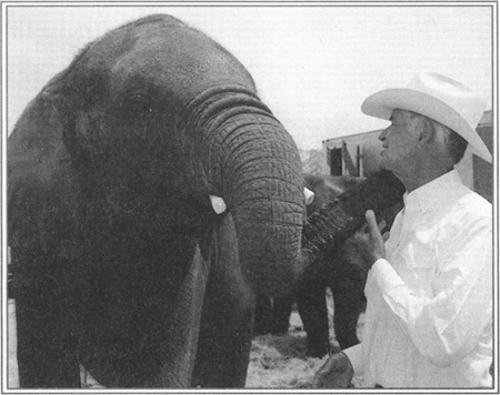 THE COWBOY AND HIS ELEPHANT THE STORY OF A REMARKABLE FRIENDSHIP Malcolm - photo 2