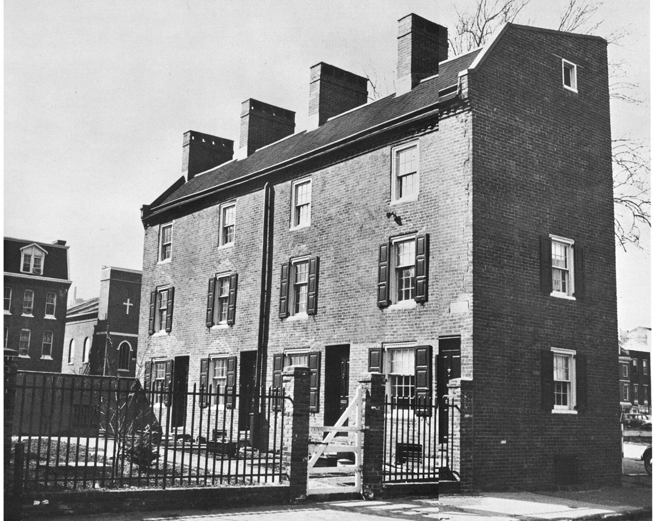 Bells Court Orianna Street in the rear of 221 South Fourth built between - photo 3