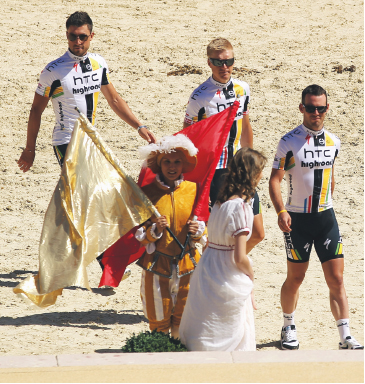 Its all part of the circus leading out the HTC-Highroad team in the Puy du Fou - photo 7